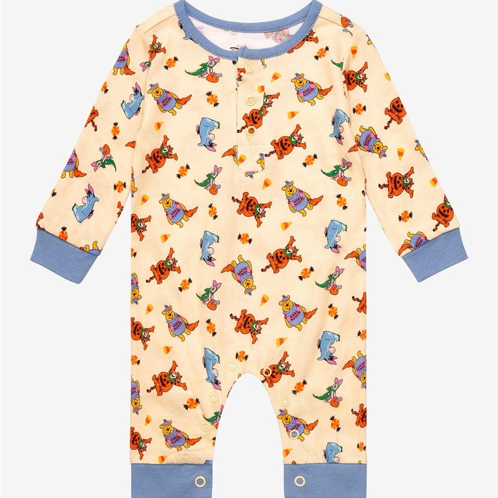 NWOT DISNEY WINNIE THE POOH HALLOWEEN ONSIE